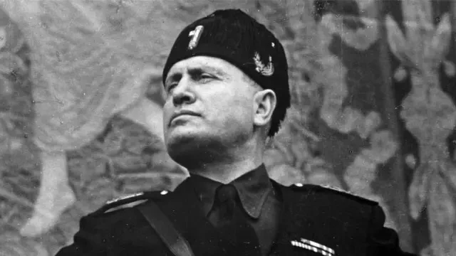 Mussolini, o la crónica literaria del fascismo