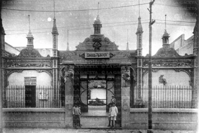 Recuerdos fotográficos: “Cinema Alberdi”