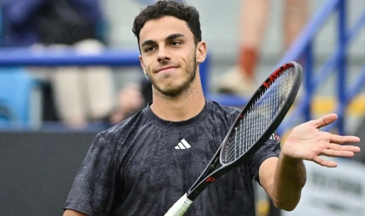 Fran Cerúndolo perdió ante el número uno del mundo