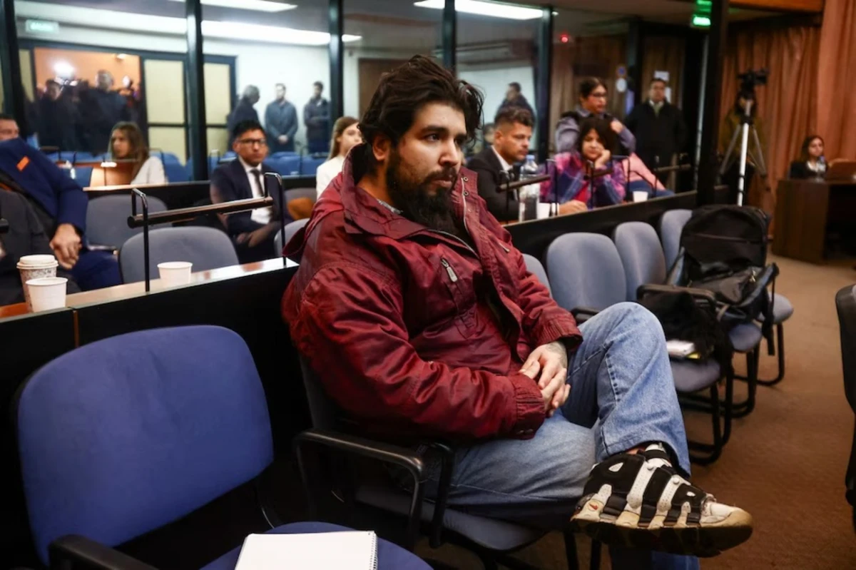 Condenan a Sabag Montiel a 4 años de prisión por tenencia y distribución de pornografía infantil