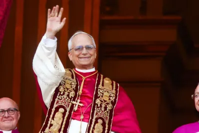 El papa León XIV aceptó la invitación a un partido de tenis a beneficio, pero pidió que no lleven a una figura mundial