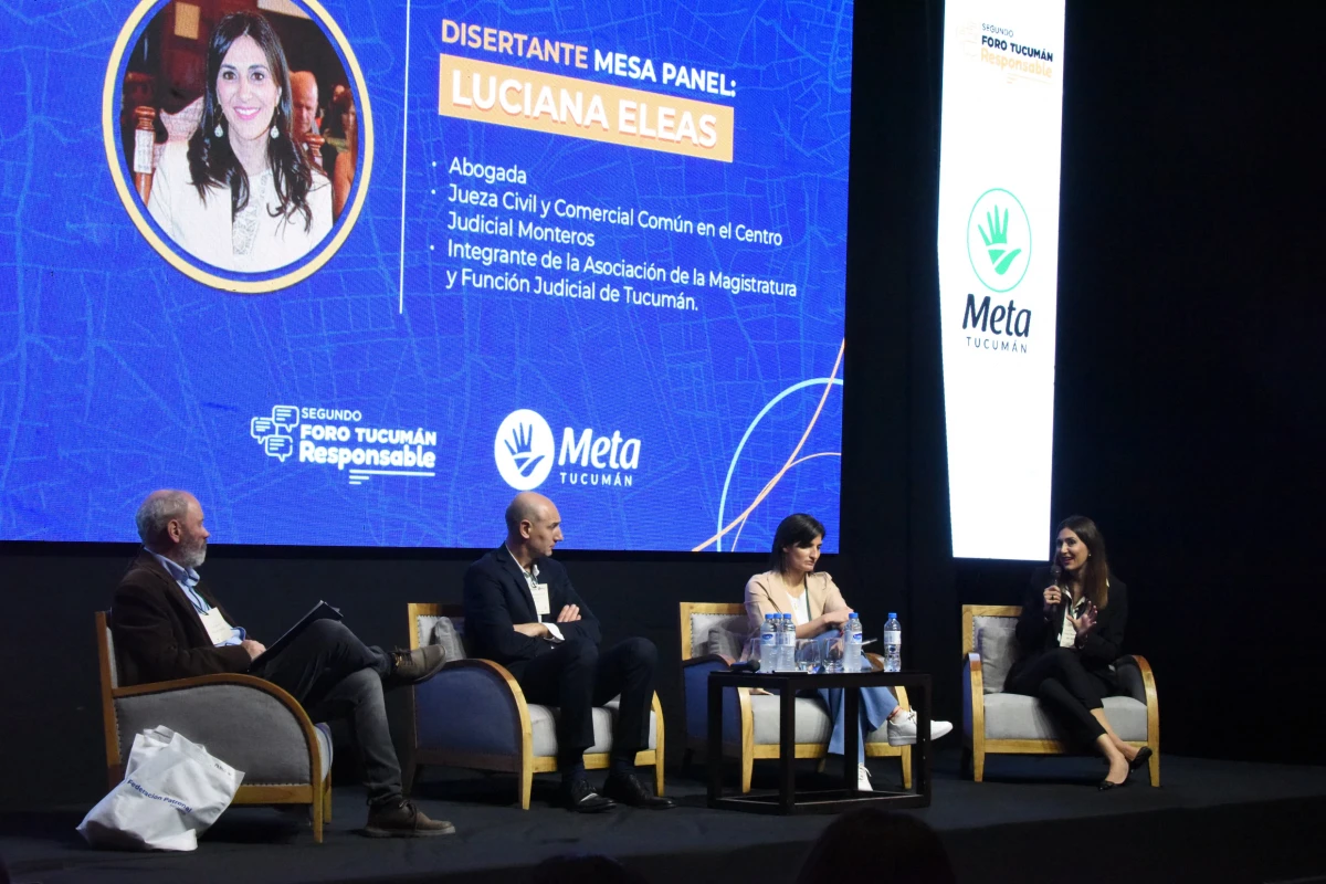 MESA PANEL. En el segundo turno del Foro estuvieron Luciana Eleas, Dive Mohammed y Agustín Serenelli. LA GACETA / FOTO DE ANALÍA JARAMILLO