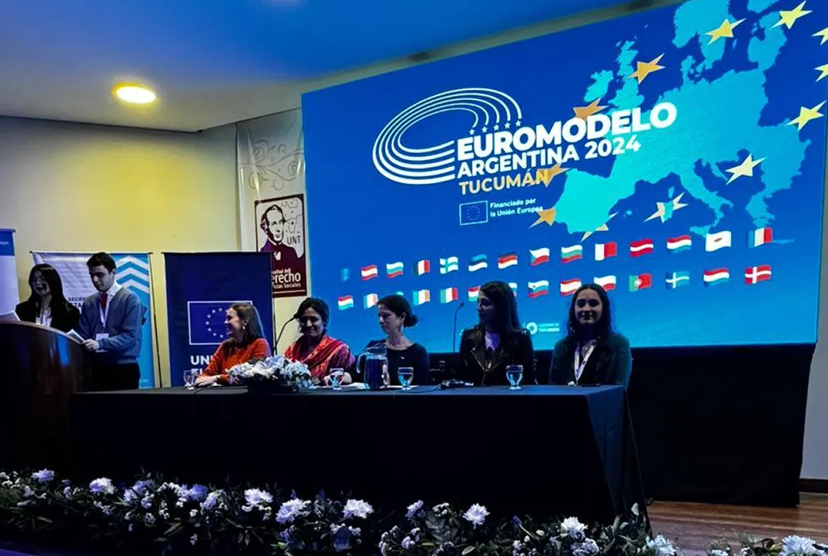 MODELO DE UNION EUROPEA. El modelo ofrece dos caminos: ser delegado/a, representando a un Estado miembro o ser autoridad, facilitando el debate y la negociación. /  EEAS EUROPA EU