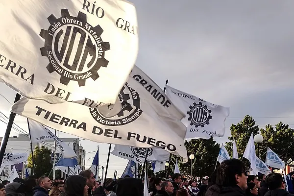 Paro total en la industria electrónica de Tierra del Fuego contra la última medida del Gobierno