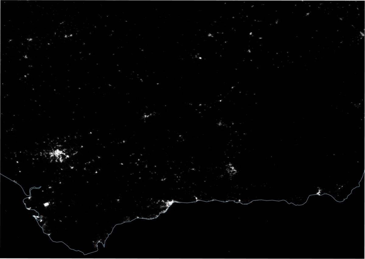 Imagen satelital de Andalucía tomada la madrugada del 29 de abril de 2025 (tras el apagón). Fuente: NASA