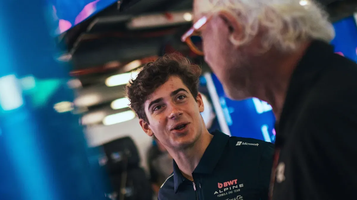 Alpine anunció que Flavio Briatore no será el jefe de equipo en Imola para el debut de Colapinto: ¿cuál es la razón?