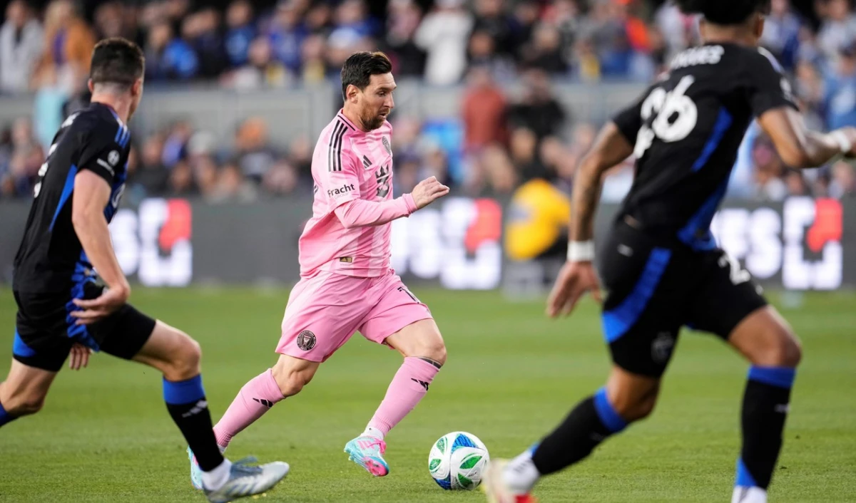 El duro cruce entre Messi y el árbitro en el empate de Inter Miami en la MLS: “Alejate o te expulso”