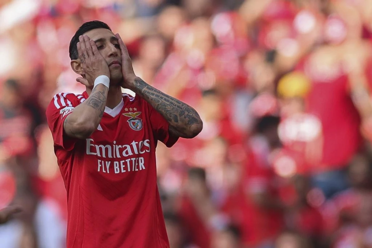Di María.