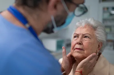 Los hábitos poco conocidos para disminuir el riesgo de tener demencia