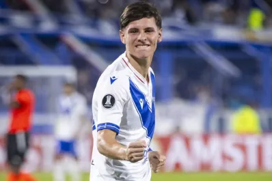 El golazo del tucumano Álvaro Montoro que selló la clasificación de Vélez a octavos de la Copa Libertadores