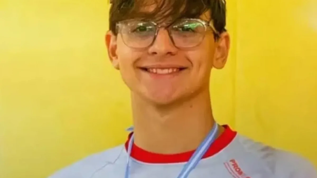 El nadador Matias Bottoni sufrió un grave accidente que lo dejó inmovilizado