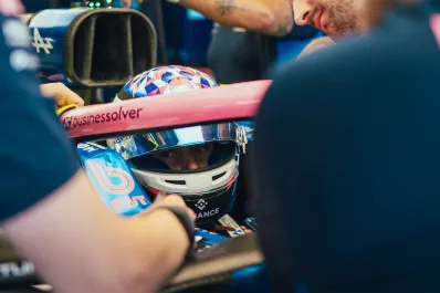 Agenda de TV: vuelve Colapinto a la F-1 y Tarucas enfrenta a Dogos XV por el Super Rugby