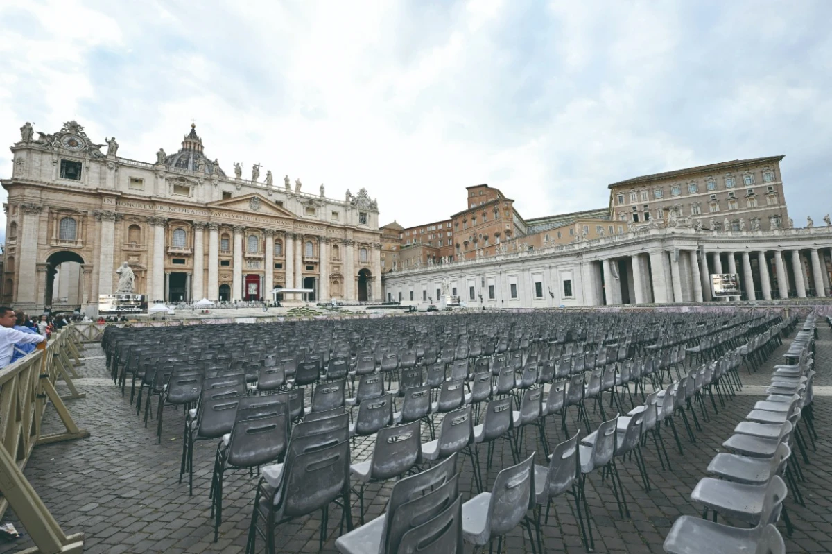 PREPARATIVOS. La misa papal será en la plaza San Pedro del Vaticano.