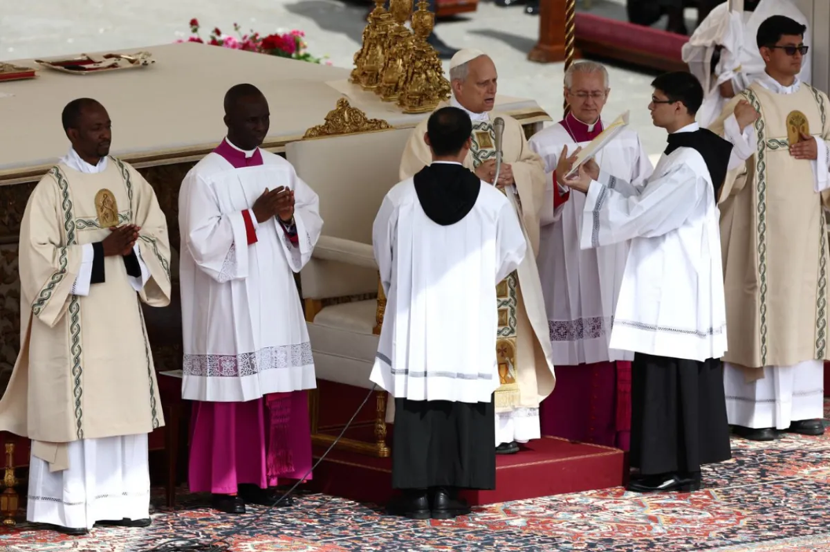 Quiénes son los líderes mundiales que asistieron y quiénes faltaron a la entronización del papa León XIV