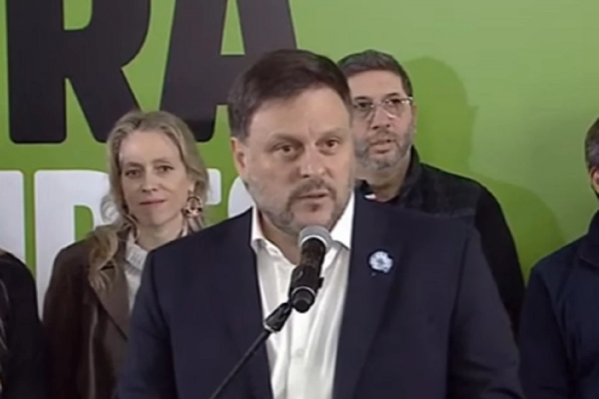 BREVE. Santoro habló apenas unos minutos luego de conocer los números oficiales. 