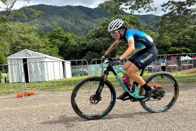 Dejó a Tucumán en lo más alto: Filgueira se consagró campeona del mundo en Mountain Bike