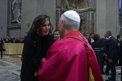 El encuentro entre la reina Máxima de Países Bajos y el papa León XIV