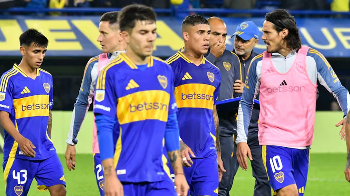Los jugadores de Boca fueron increpados tras volver al hotel luego de la derrota ante Independiente: “¡Ladrones!”