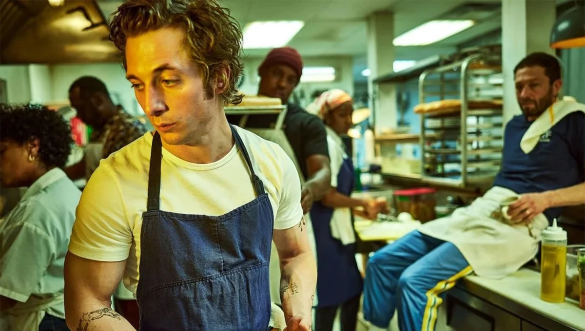 THE BEAR. Un drama enfocado en los vaivenes de una familia ligada a la gastronomía en la ciudad de Chicago.