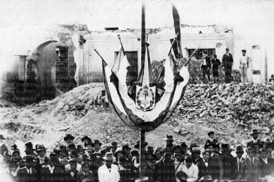 Recuerdos fotográficos: piedra fundacional