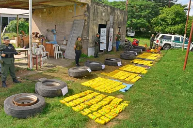 Descubren 425 kilos de cocaína en cubiertas de camión en una gomería abandonada de Salta