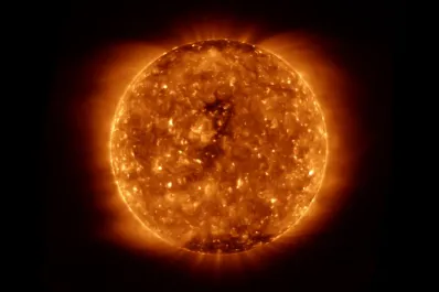 ¿Un nuevo apagón? La alerta de la NASA por una tormenta solar que afectaría a la Tierra