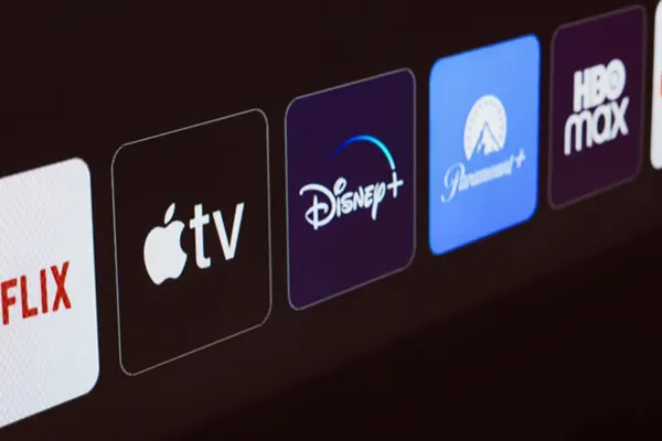 Cada vez más plataformas de streaming incorporan publicidad en su contenido