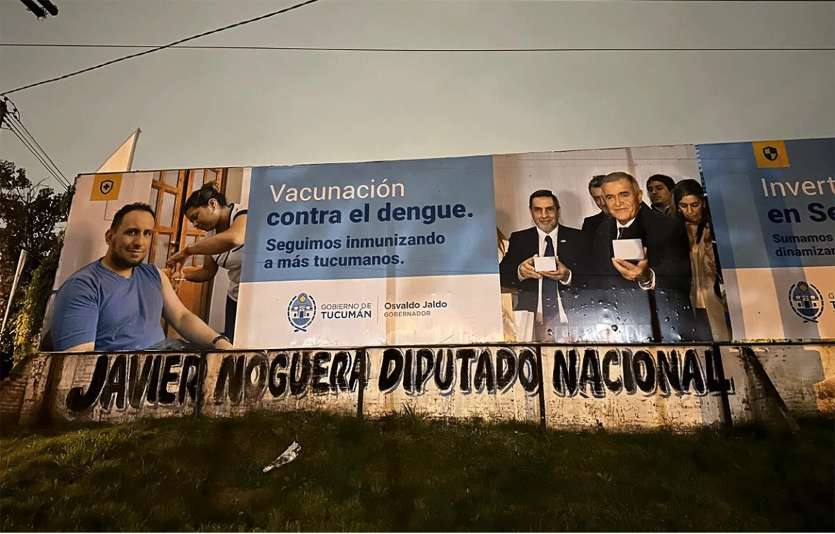 Pintadas que postulan a Noguera y un reclamo a Jaldo: a favor o en contra de Milei