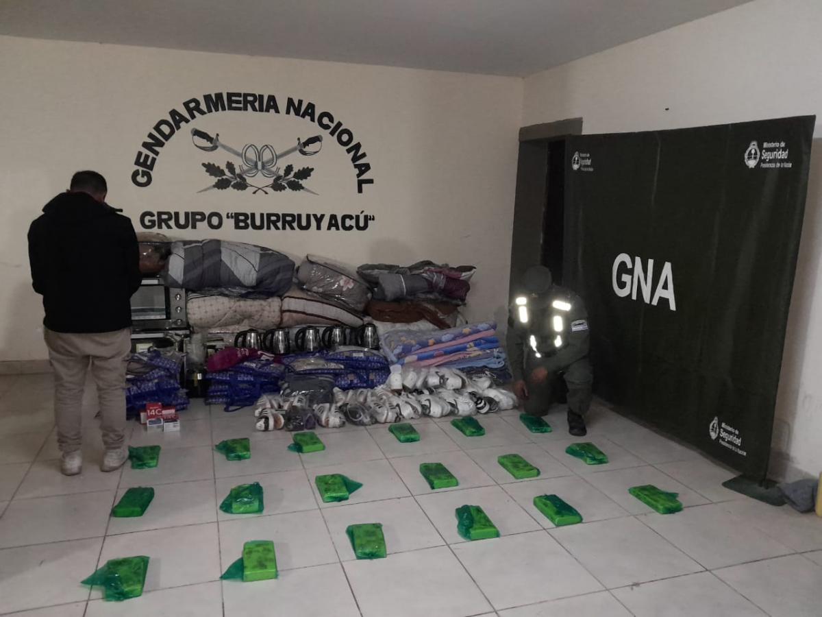 Secuestran 19 kilos de cocaína en un tour de compras que viajaba a Córdoba