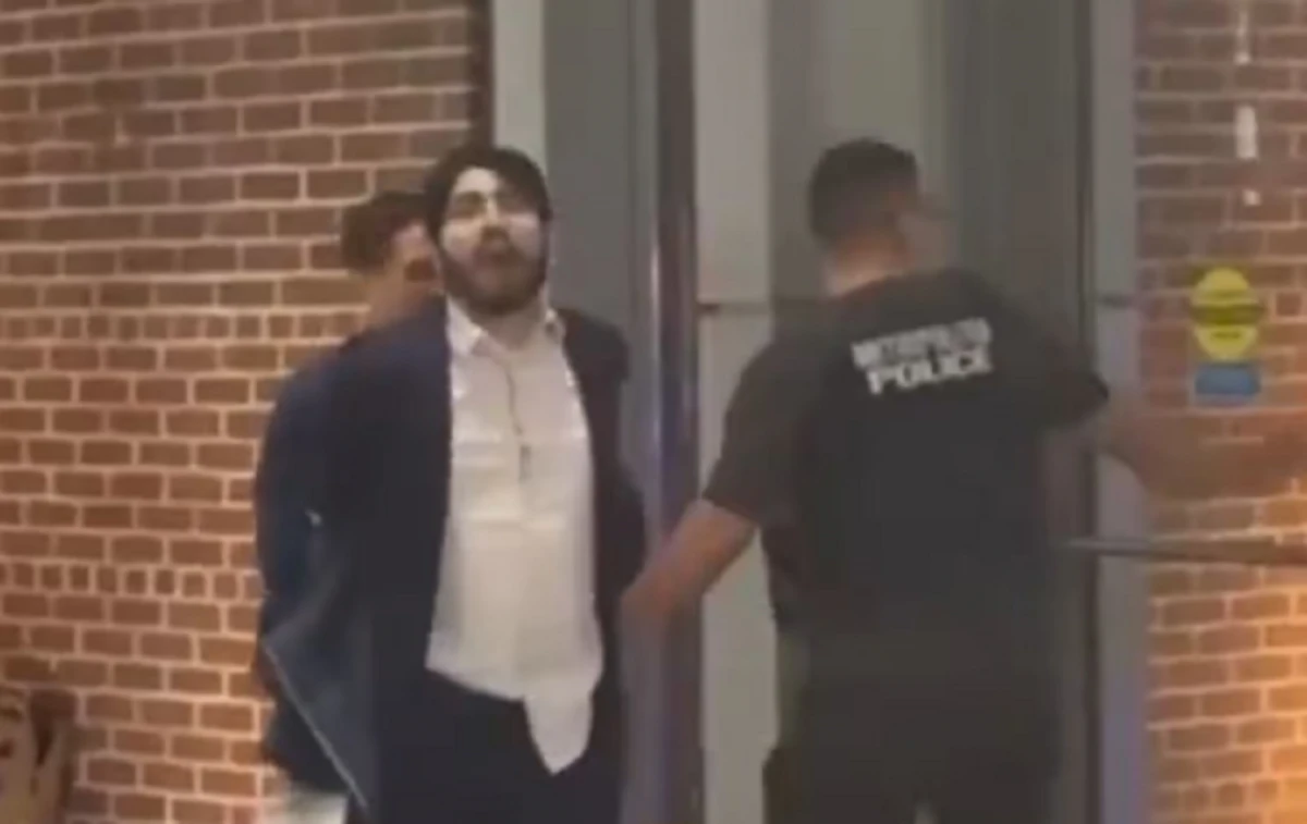 SOSPECHOSO. El momento en el que Elías Rodríguez fue detenido. 