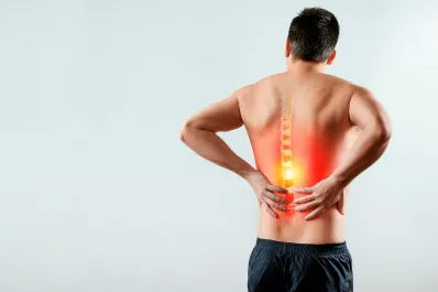 Este cáncer comienza con dolor en la espalda: claves para identificarlo a tiempo