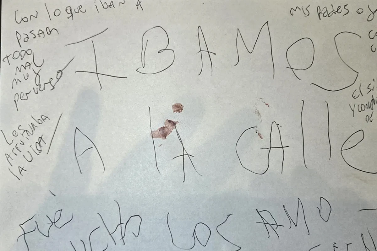 La carta que estaba en la escena del múltiple crimen de Villa Crespo