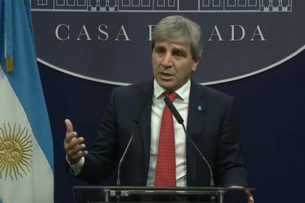 El Gobierno alienta el uso de los dólares sin declarar