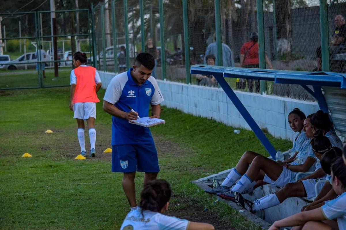 Entre sueños y obstáculos: el fútbol femenino de Atlético quiere su revancha en la Copa Federal