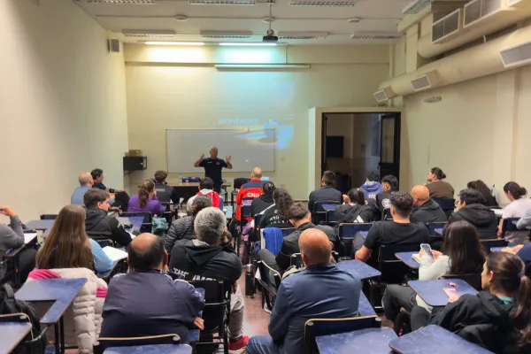 Cuello enseña más que un sistema de entrenamiento deportivo