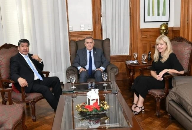 Jaldo, a dos puntas: contiene a Cristina y consiente a Milei