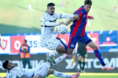 Platense dio el batacazo frente a San Lorenzo y jugará la final del torneo Apertura