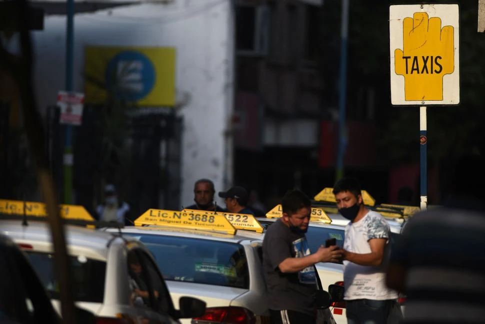 Semana clave para los taxis: los ediles definen detalles sobre la regulación de las apps