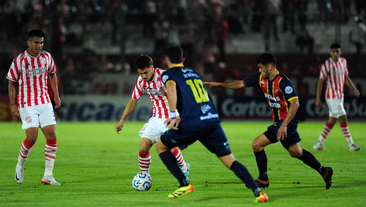 REGRESO. Matías García cumplió la fecha de suspensión y volvería a ser titular en San Martín.