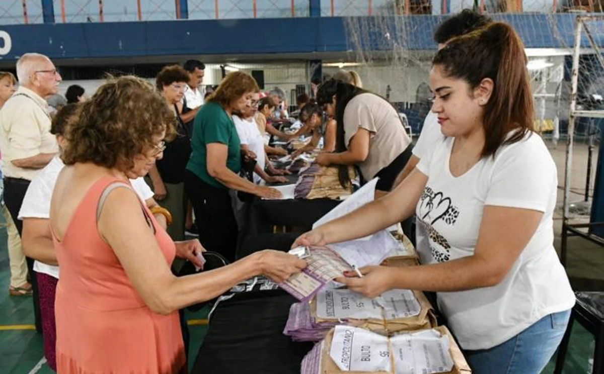 Extienden la entrega del boleto gratuito para jubilados, ¿cuándo retirarlos en junio?