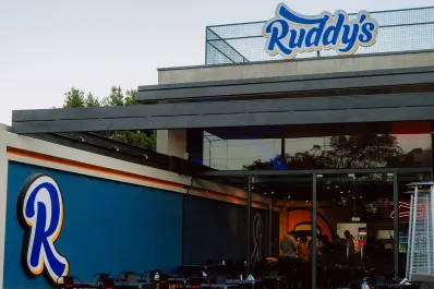 Ruddy's celebra el Día de la Hamburguesa con una edición especial de sabor, expansión y orgullo tucumano