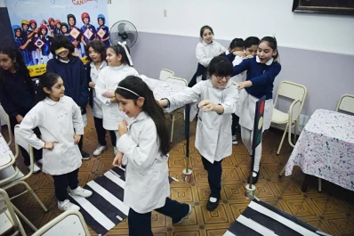 Los niños cantarán para “salvar vidas” en las escuelas
