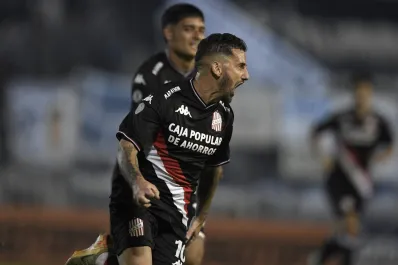 Martos sonríe: las piezas que encendieron a San Martín de Tucumán en la generación de juego