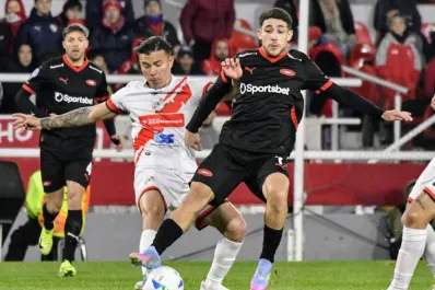 Independiente aplastó por 7-0 a Nacional de Potosí y está en octavos de la Sudamericana