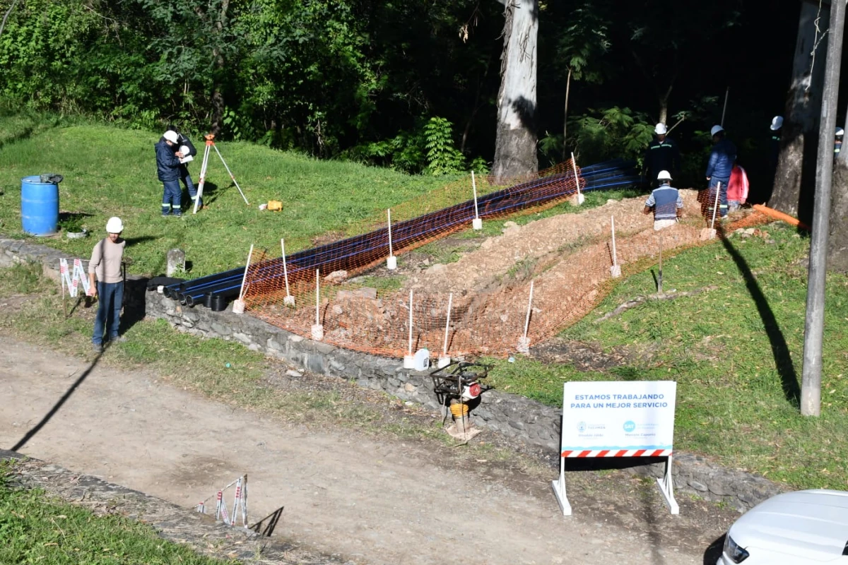 La SAT sigue trabajando en la Loma de Imbaud para mejorar el suministro de agua en Yerba Buena
