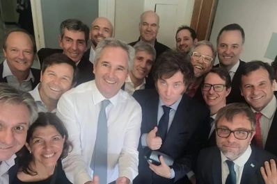 El Gobierno colocó deuda por unos U$S 1.000 millones y consiguió fondos privados del exterior