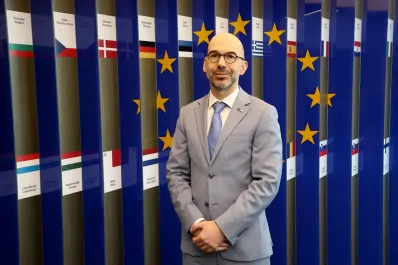 Un diplomático de la Unión Europea llega a Tucumán para charlar con universitarios