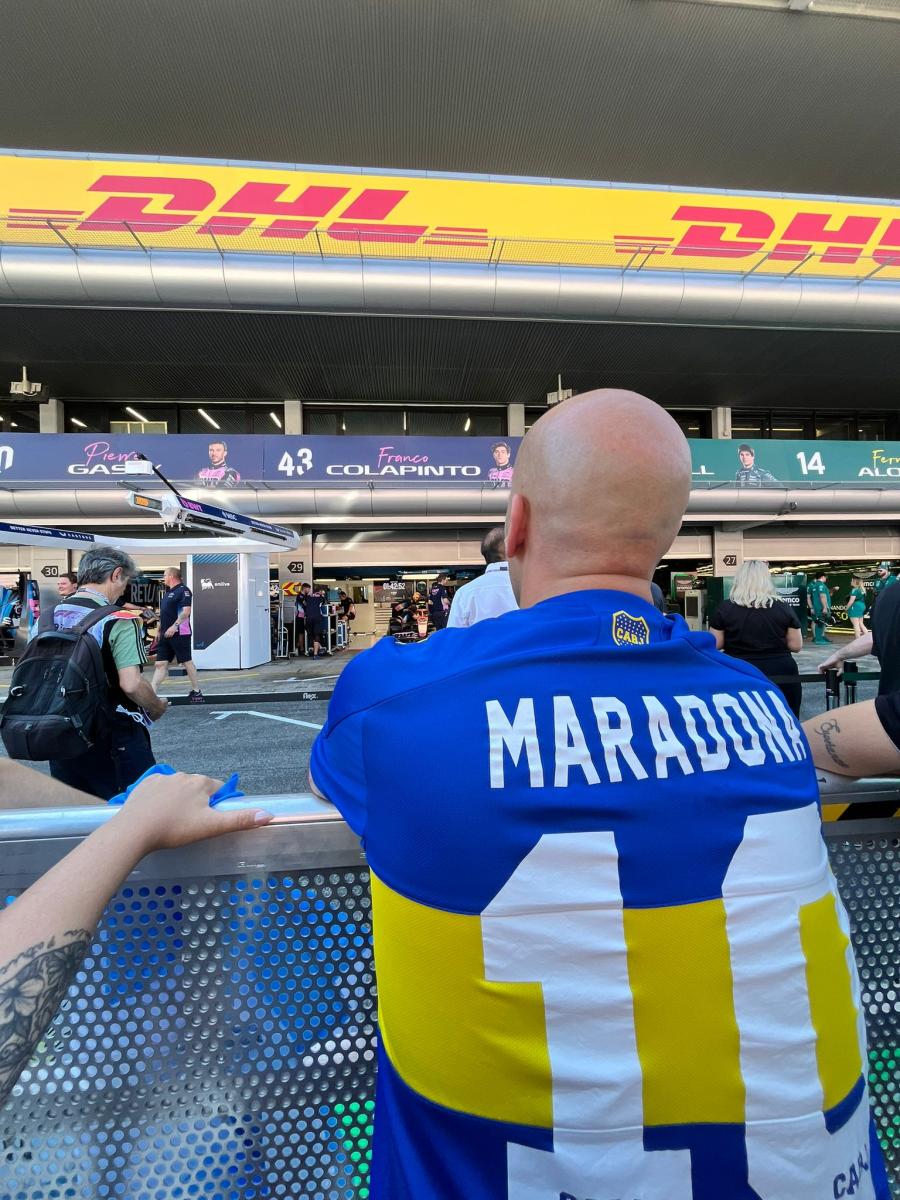 Colapinto recibió un regalo bien argentino de un fan que vive en Barcelona ¿qué dijo?