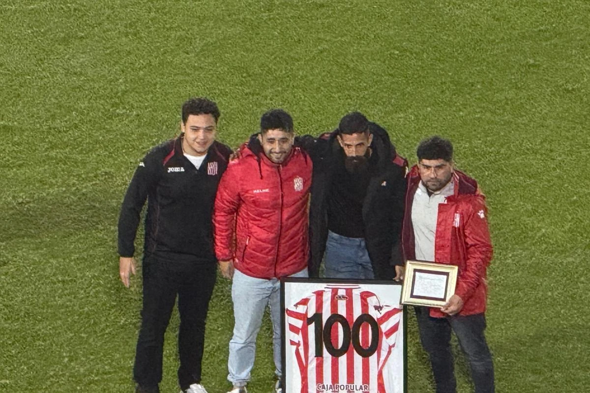 Homenaje a Juan Orellana