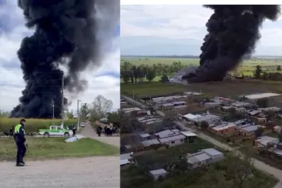 El Bracho: voraz incendio arrasó una fábrica de pinturas y dejó pérdidas casi totales